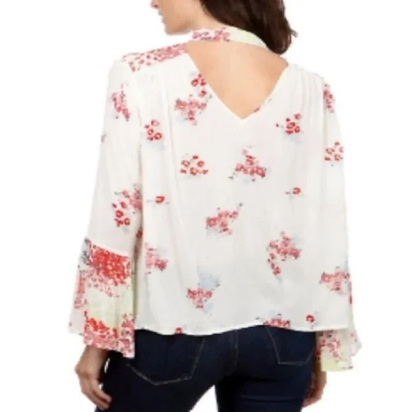LAST CHANCE!  Lucky Brand Shirt Women's Size Small White Floral Blouse - Picture 2 of 5